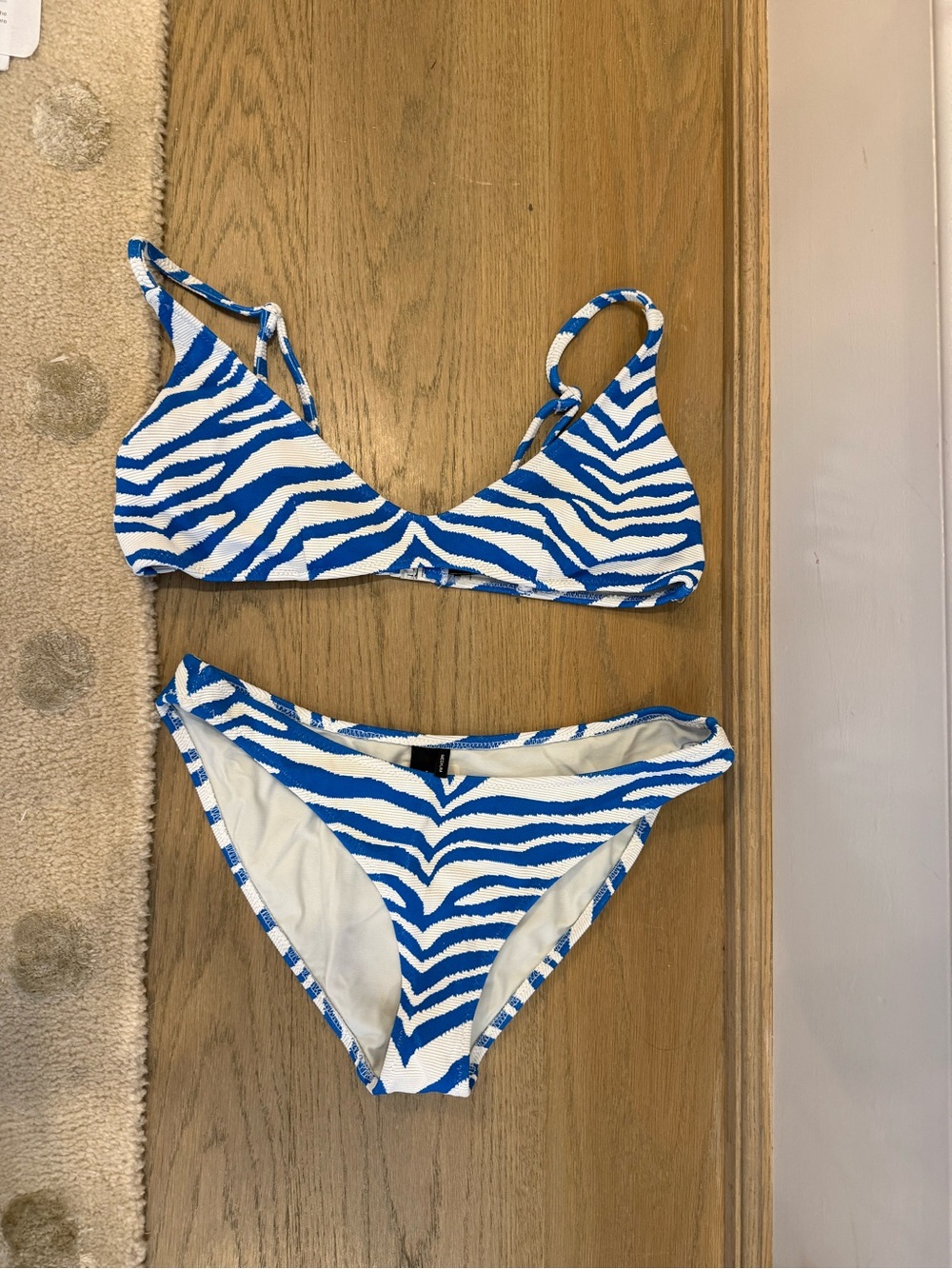 Triangl MAIA - ZEBRA SPLASH SCOOP BIKINI SET (M Bottom, L Top - runs small)